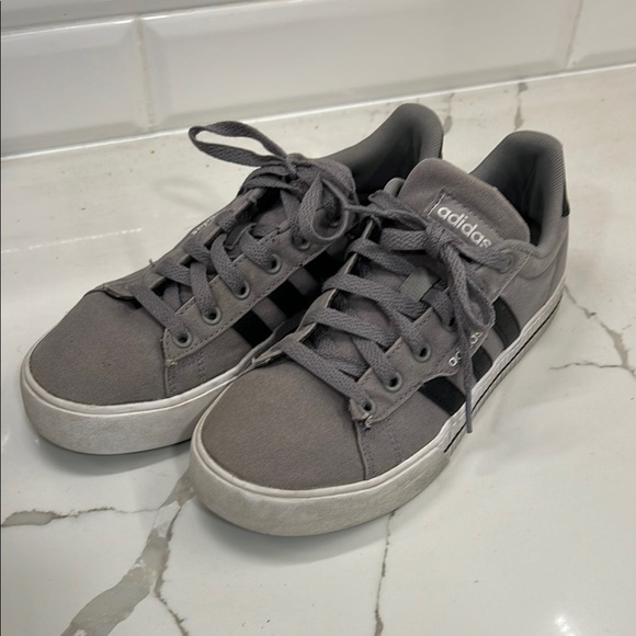 Adidas Classic Gray Sneakers with Black Stripes - Picture 3 of 4